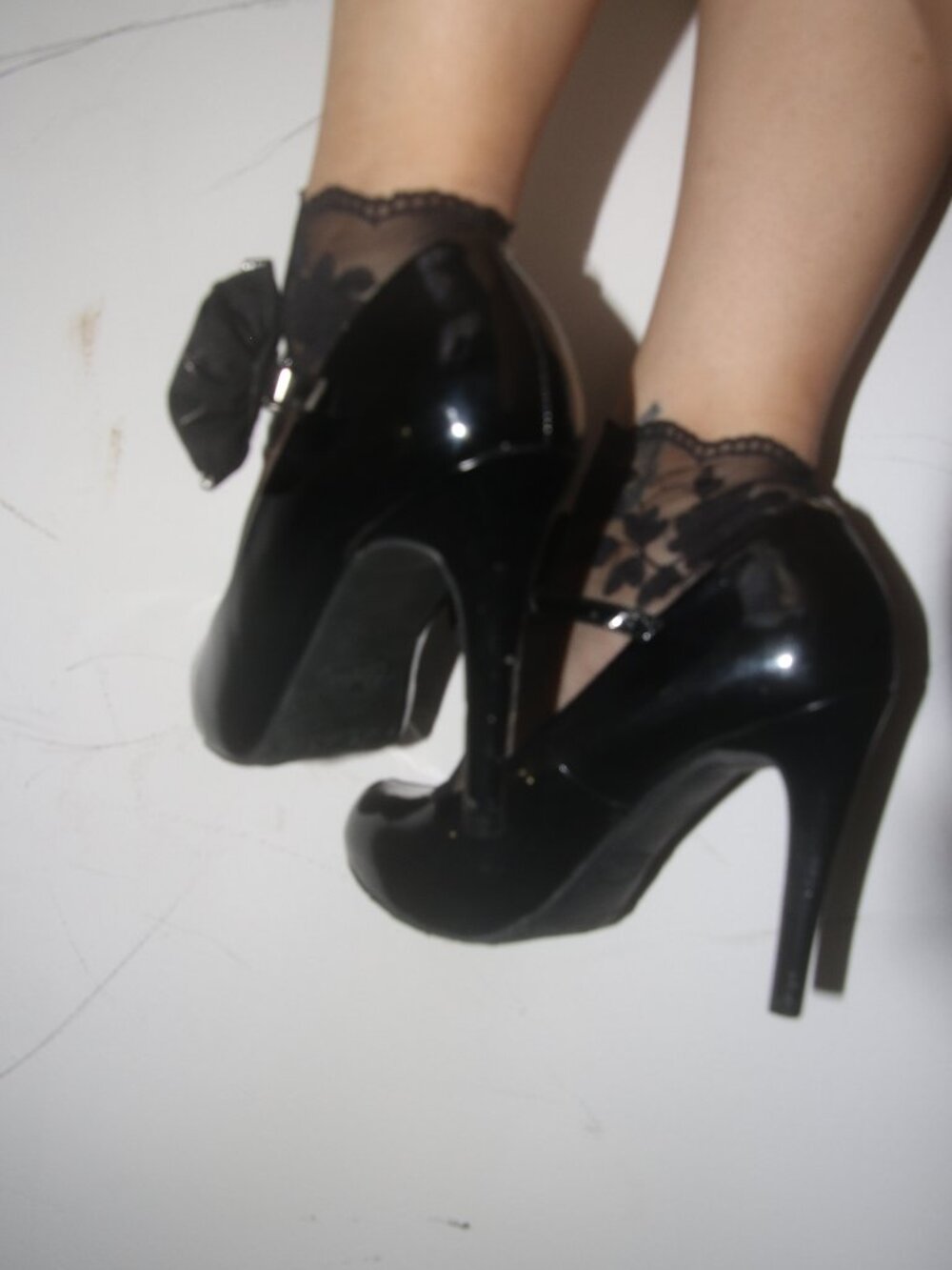 Black Patent Mary Jane High Heels. - Picture 4 of 4